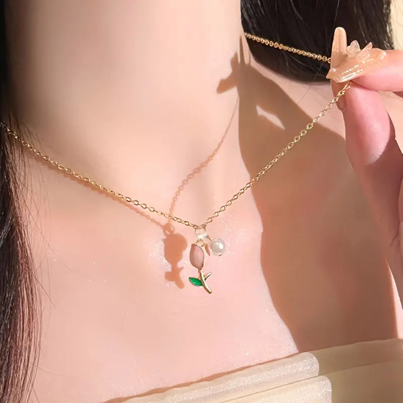 Set Rosa de Perla - Collar y Aretes