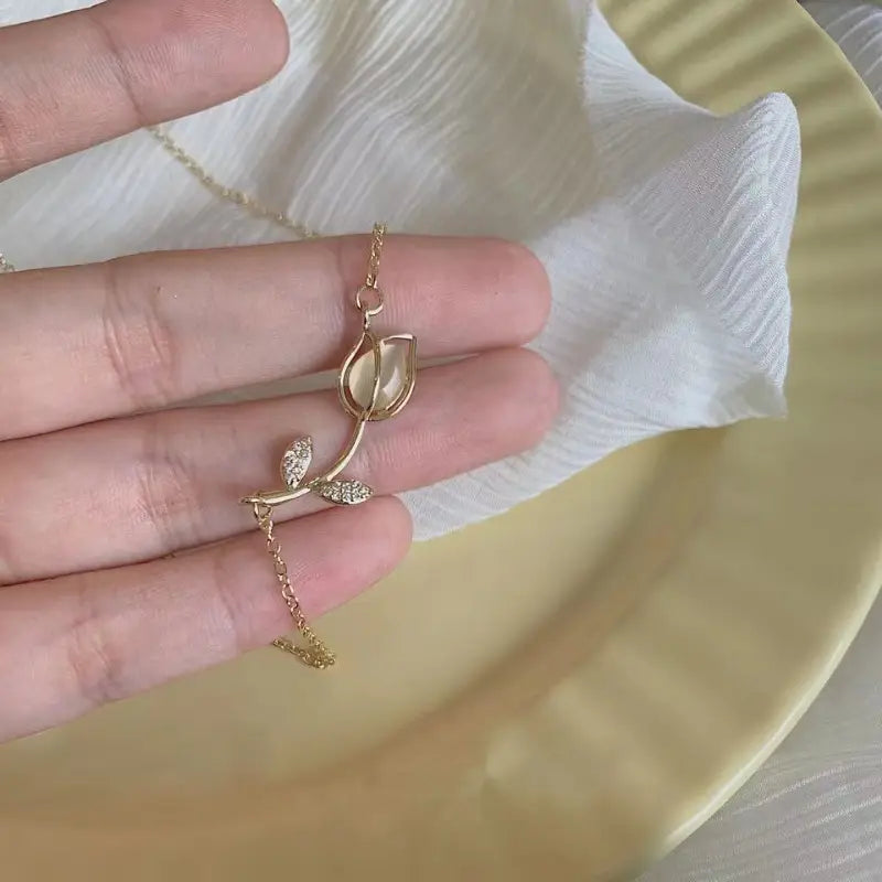 Set Bloming Elegance - Aretes, Anillo y Collar